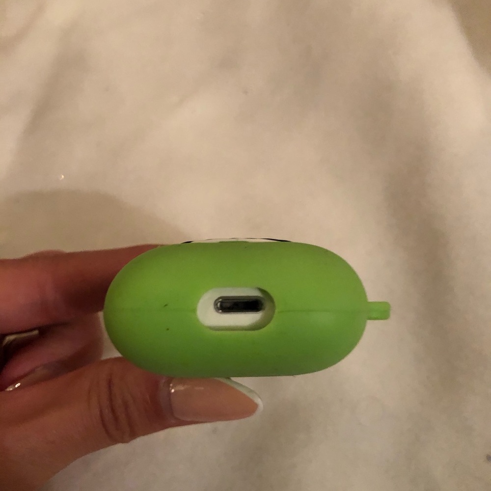 AirPod 1 case - Picture 3 of 4